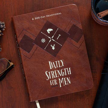 Daily Strength for Men (Daily Devotional)